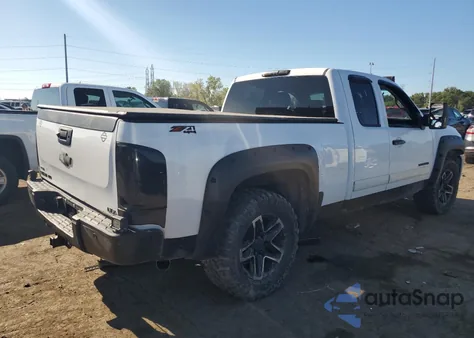 2008 Chevrolet Silverado K1500 из США, поврежденный, VIN 2GCEK190081223017